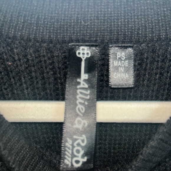 Black Sweater - Picture 2 of 3